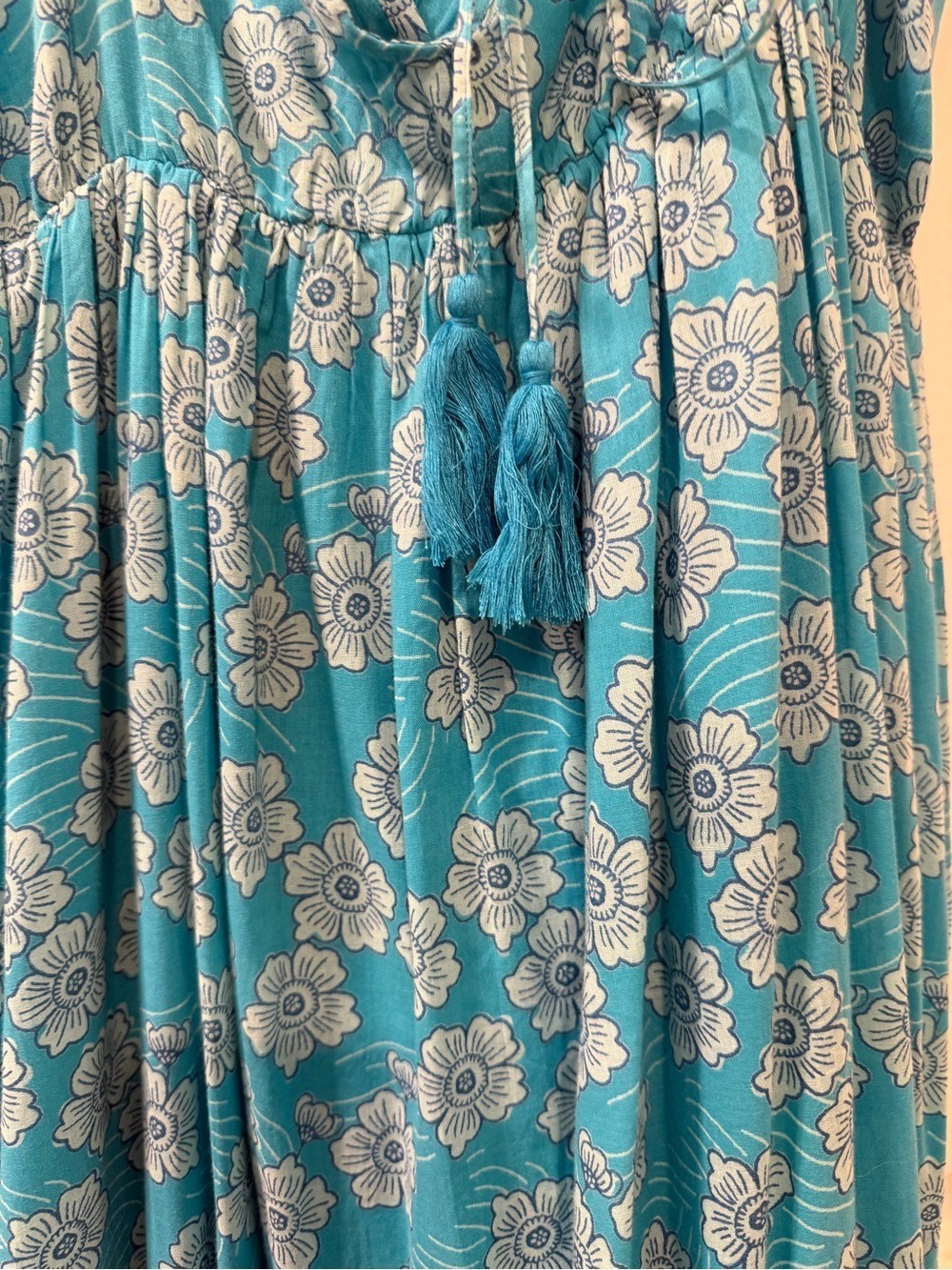 Ro’s Garden Blue Hawaii Floral V-Neck Spaghetti Strap Maxi Dress - Picture 9 of 9